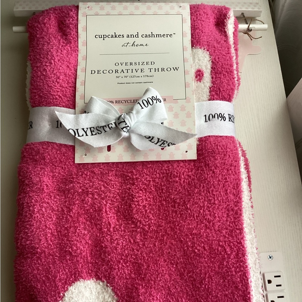 New Cupcake and cashmere ghost blanket